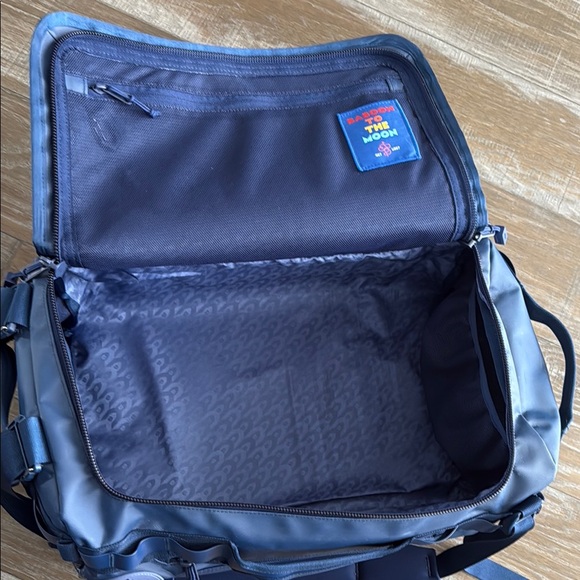 Baboon to the Moon Go-Bag Mini (32L) in Navy - Picture 2 of 7